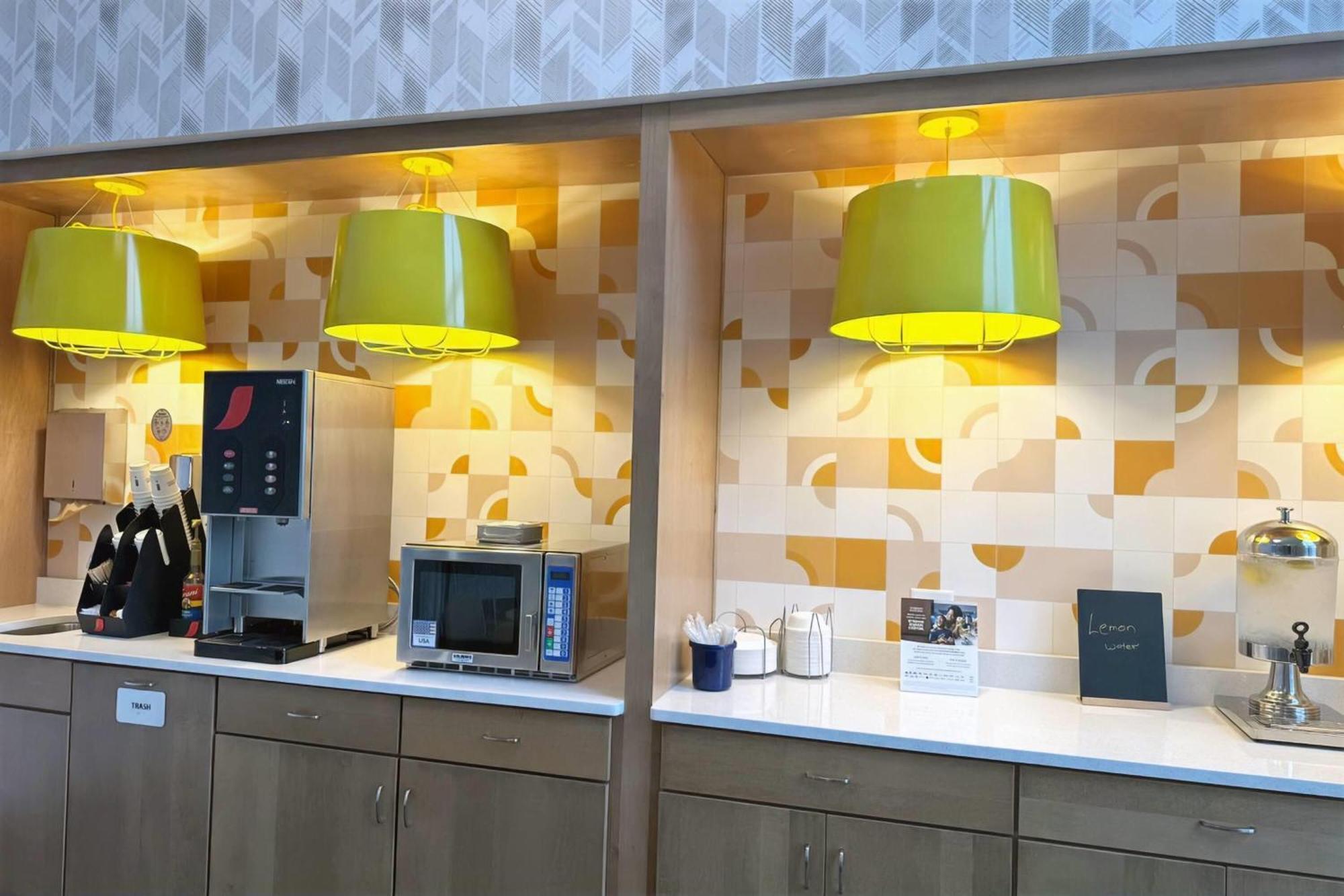 Days Inn & Suites By Wyndham Wausau Dış mekan fotoğraf