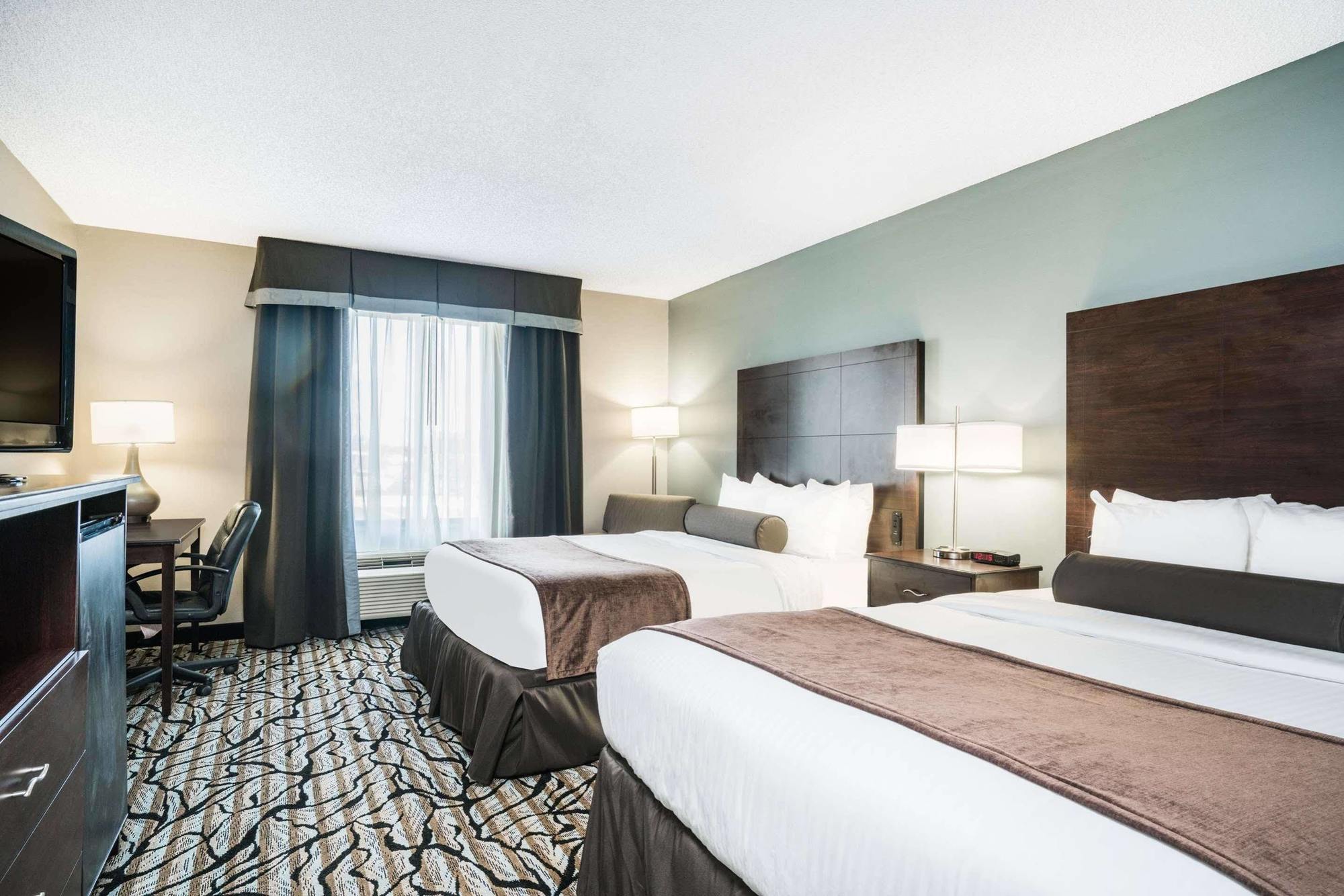 Days Inn & Suites By Wyndham Wausau Dış mekan fotoğraf